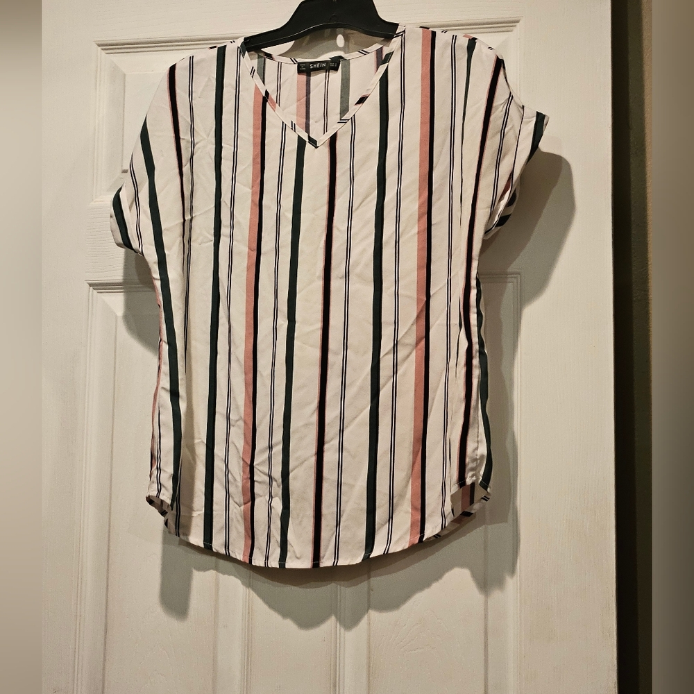SHEIN TOP
